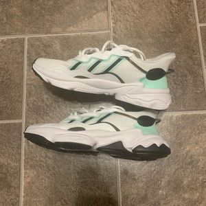 adidas Originals Ozweego W I Love Dance Shoes White Green Black Women’s 6.5